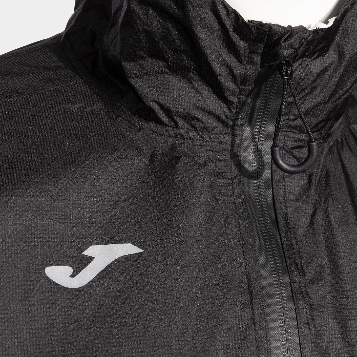 Chaqueta impermeable técnica – Trail Running, Senderismo y Ciudad