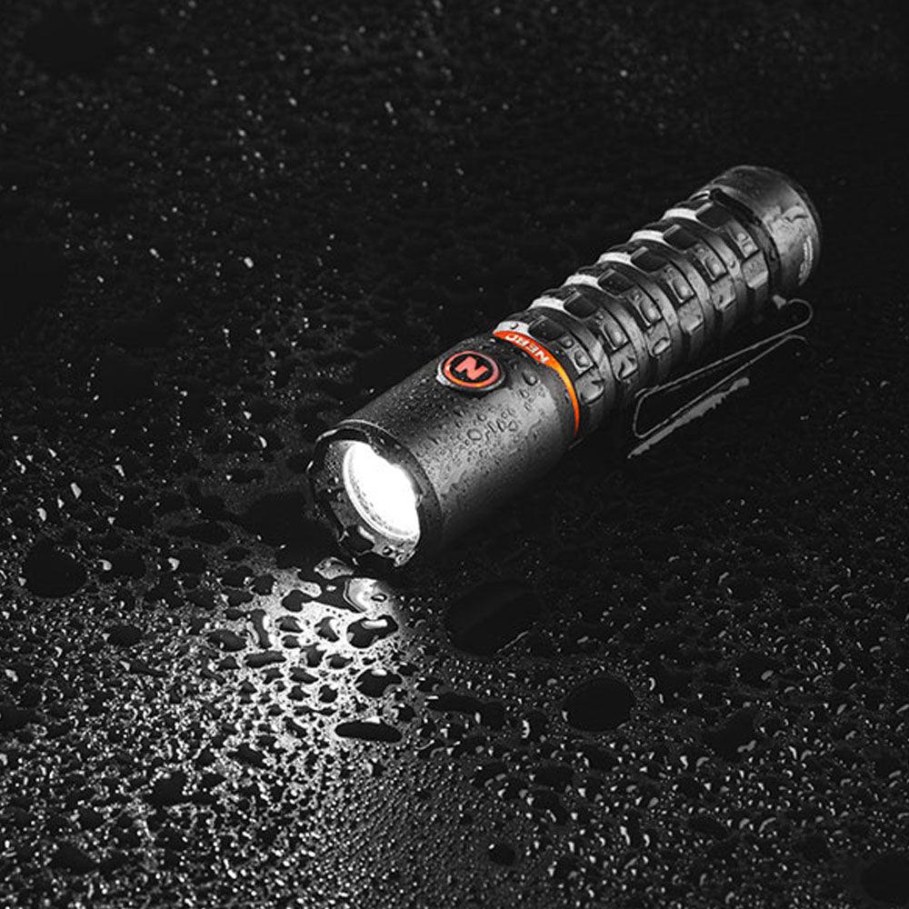 Linterna de mano TORCHY™ 2000 Lúmenes – Potencia Extrema en Formato Compacto