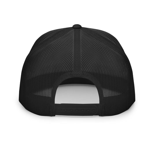Boné trucker com logo bordado Orosa Aventura