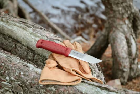 Cuchillo Morakniv Kansbol Dala Red Edición especial