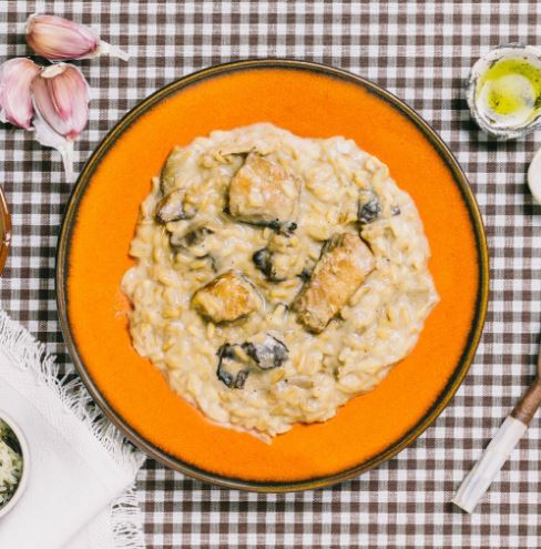 Envelope de refeição preparada de salmão com risoto de cogumelos Forestia porcini