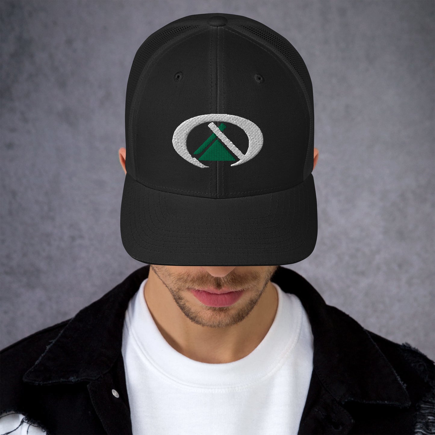 Gorra tipo trucker 3d bordado