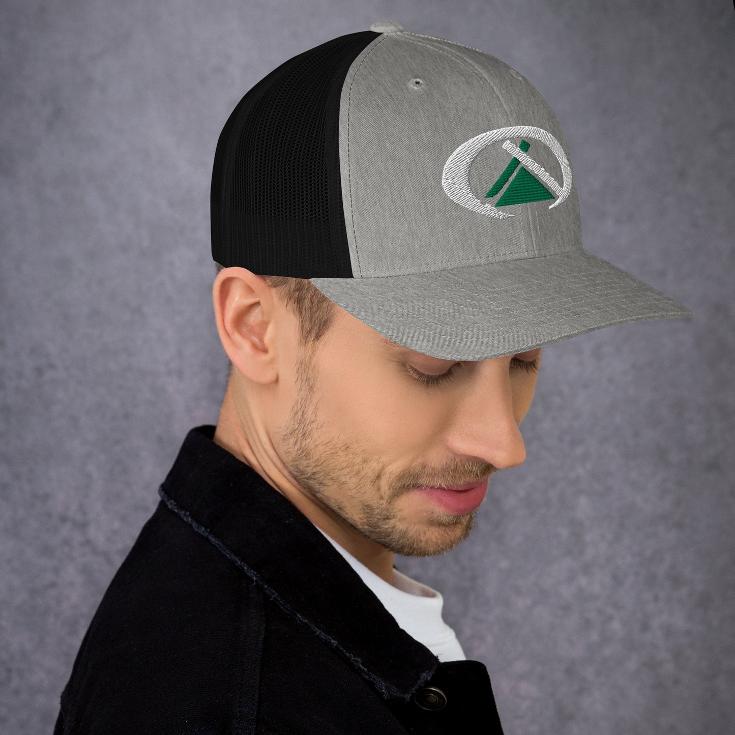Gorra tipo trucker 3d bordado