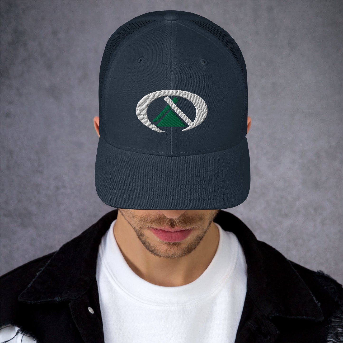 Gorra tipo trucker 3d bordado