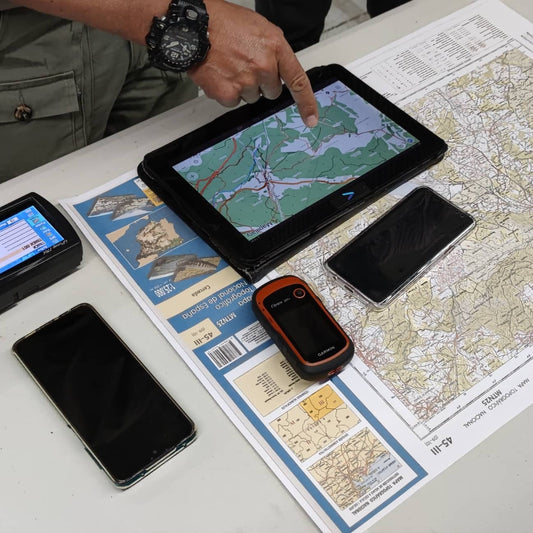 El terreno como herramienta: Curso de topografía, navegación aplicada y sistemas de georreferenciación