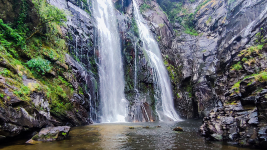 Ruta de senderismo, capela de San Paio, Fervenza do Toxa y pasarela del rio Deza  (19 Abril)