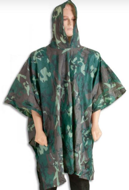 Poncho de camuflaje para lluvia.