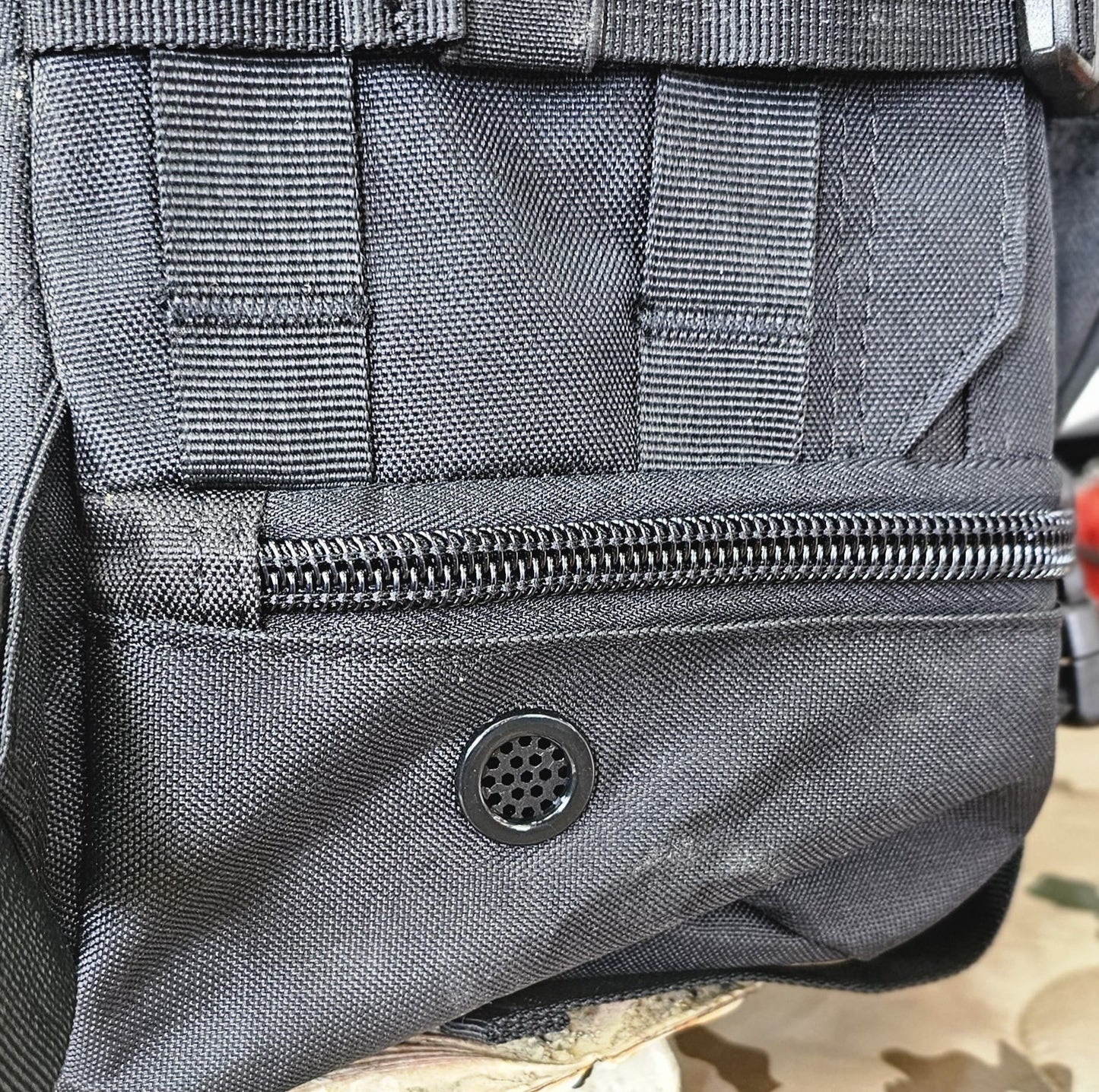 Mochila estilo tactico con sistema molle y extensible