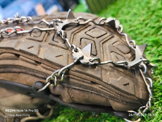 Crampón de nieve para calzado.